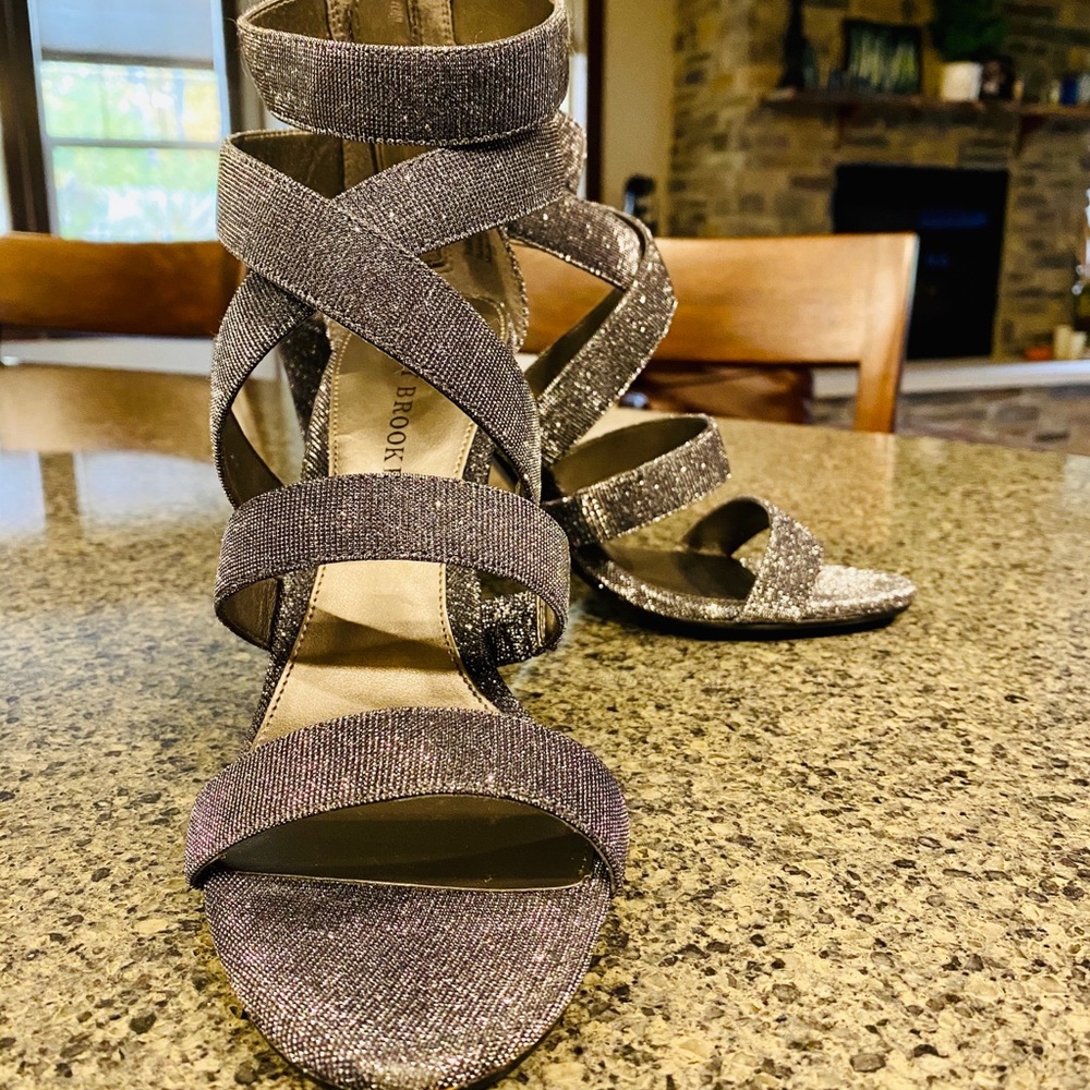 Pewter Heel
